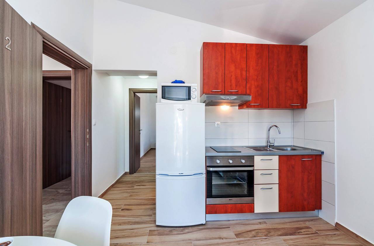 Apartment Tony With Private Pool Sukošan Екстериор снимка